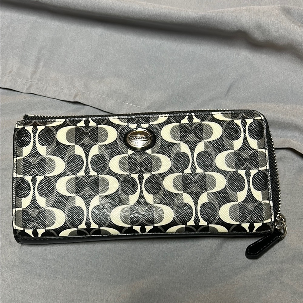 Coach Monochrome Signature Zip Wallet